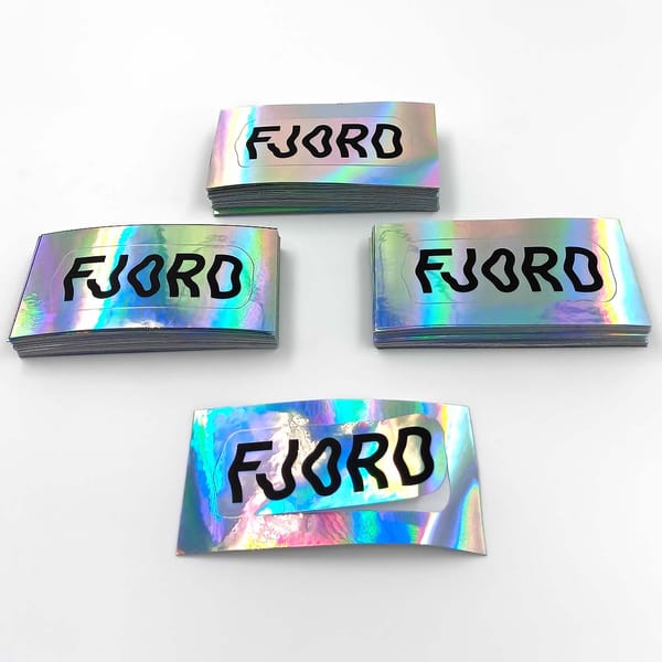 Стопки голографических наклеек FJORD